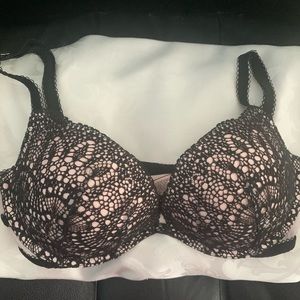 Victoria Secret plunge push-up bra